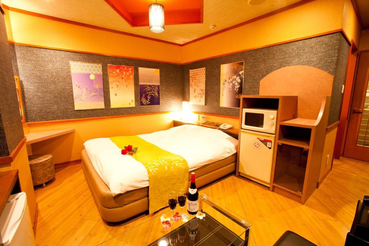 Hotel Luna (Adults Only) Токіо Екстер'єр фото