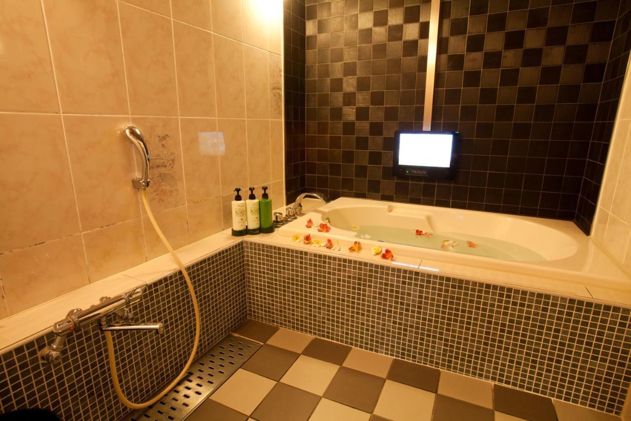 Hotel Luna (Adults Only) Токіо Екстер'єр фото