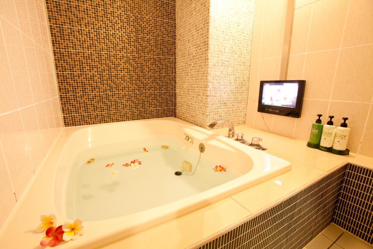 Hotel Luna (Adults Only) Токіо Екстер'єр фото